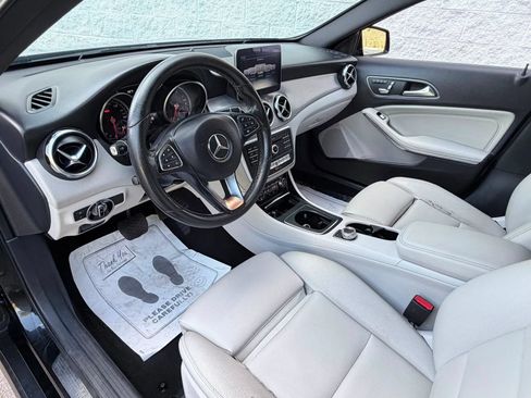Used 2018 Mercedes-Benz GLA 250 image 19