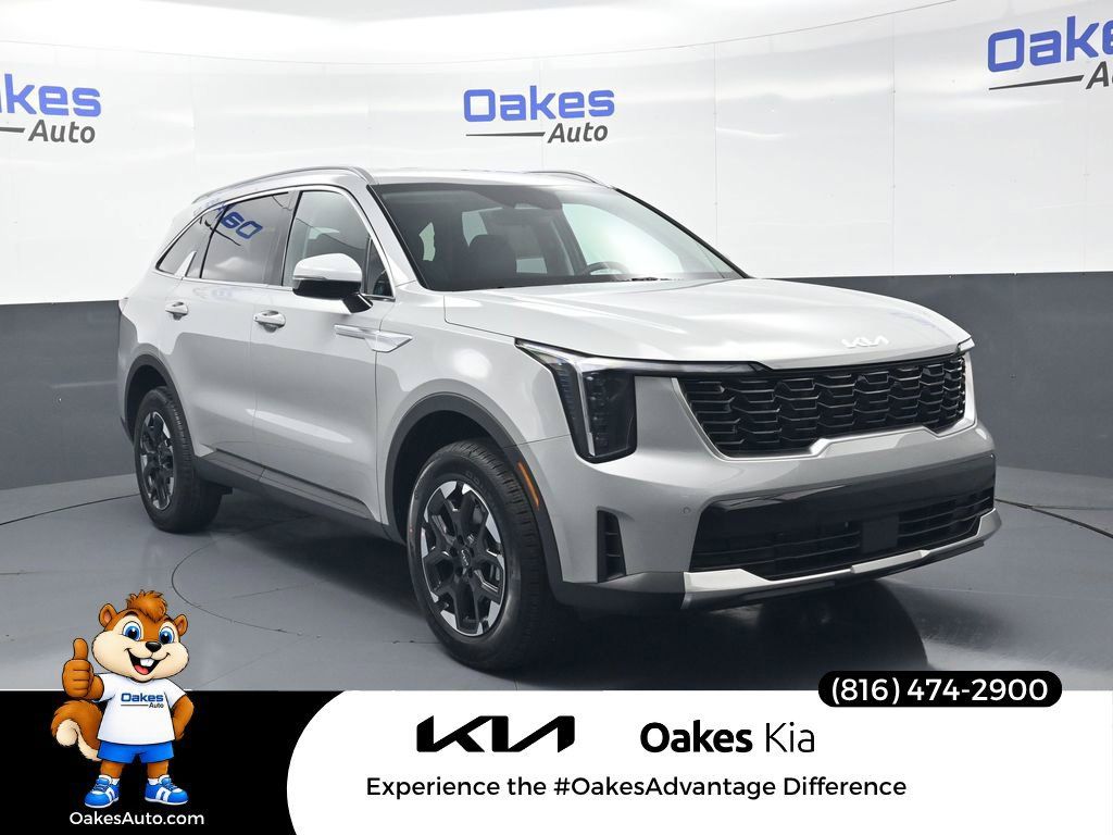 Certified 2026 Kia Sorento S AWD/4WD image 1