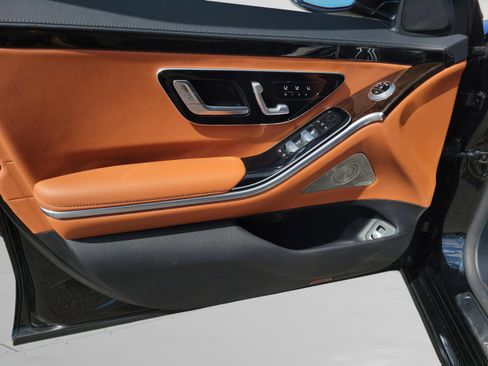 Used 2022 Mercedes-Benz S 500 4MATIC image 29