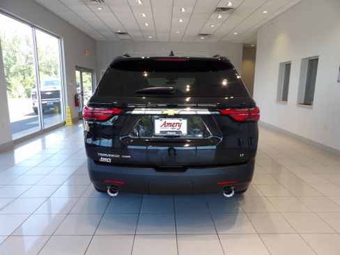 Used 2022 Chevrolet Traverse LT AWD/4WD image 5