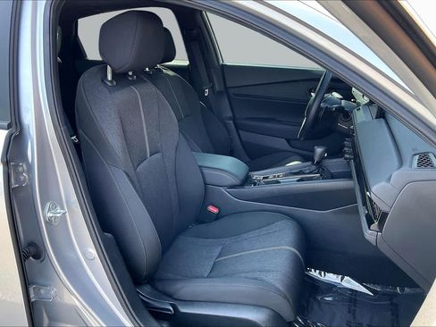 Used 2024 Honda Accord Sport image 8