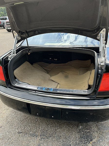 Used 2004 Volkswagen Phaeton W12 AWD/4WD image 19