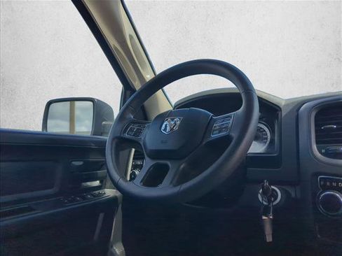 Used 2019 RAM 1500 Express w/ Express Value Package RWD image 28