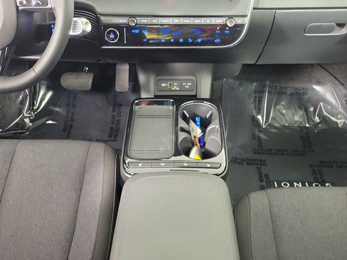 New 2026 Hyundai Ioniq 5 SE image 10
