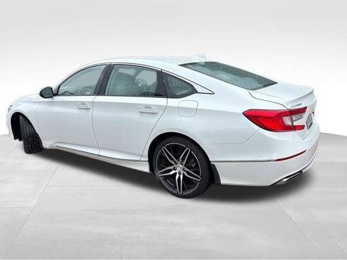Used 2022 Honda Accord Touring image 5