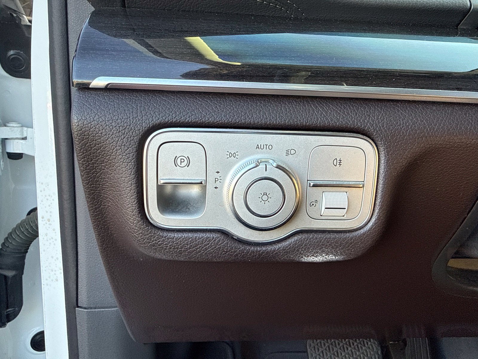 Used 2020 Mercedes-Benz GLS 450 4MATIC image 27