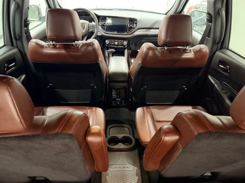 Used 2023 Dodge Durango GT AWD/4WD image 35
