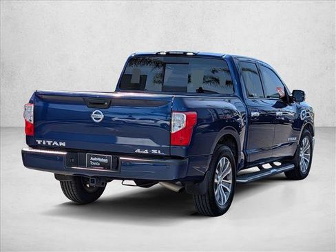 Used 2017 Nissan Titan SL RWD image 5