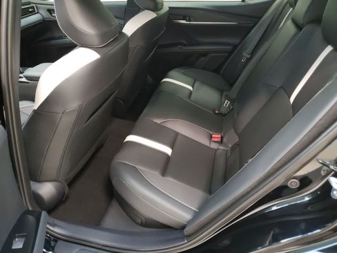 Used 2025 Toyota Camry SE FWD image 18