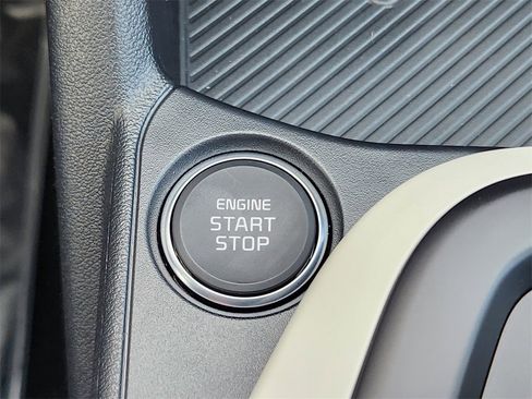 New 2025 Kia K4 GT-Line image 14
