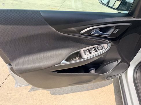 Used 2021 Chevrolet Malibu LT FWD image 20