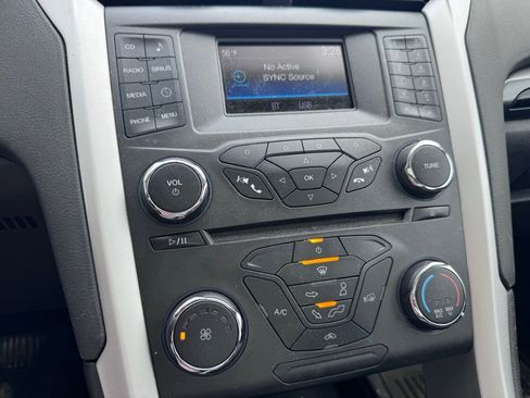 Used 2016 Ford Fusion SE w/ Equipment Group 201A image 14