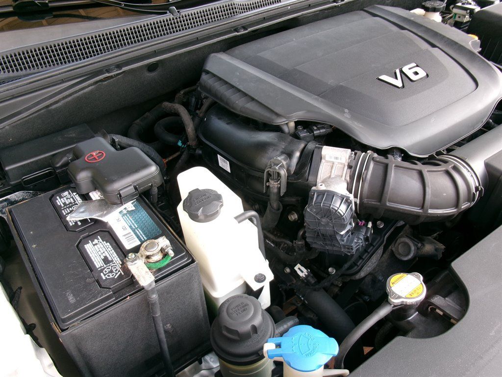 Used 2009 Kia Borrego EX w/ Premium Pkg RWD image 49