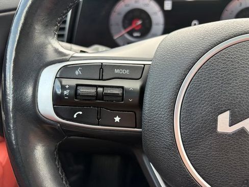 Used 2023 Kia Sportage SX FWD image 12