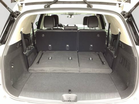 New 2025 Nissan Pathfinder SL w/ Black Appearance Package image 14