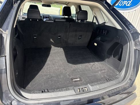 Used 2022 Ford Edge SEL w/ Convenience Package image 31