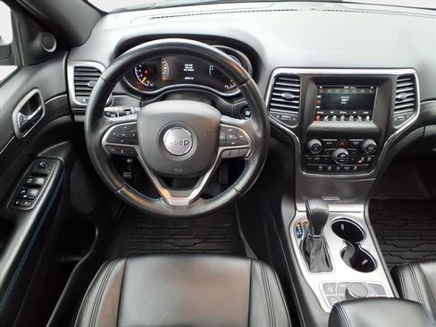 Used 2019 Jeep Grand Cherokee Laredo image 21