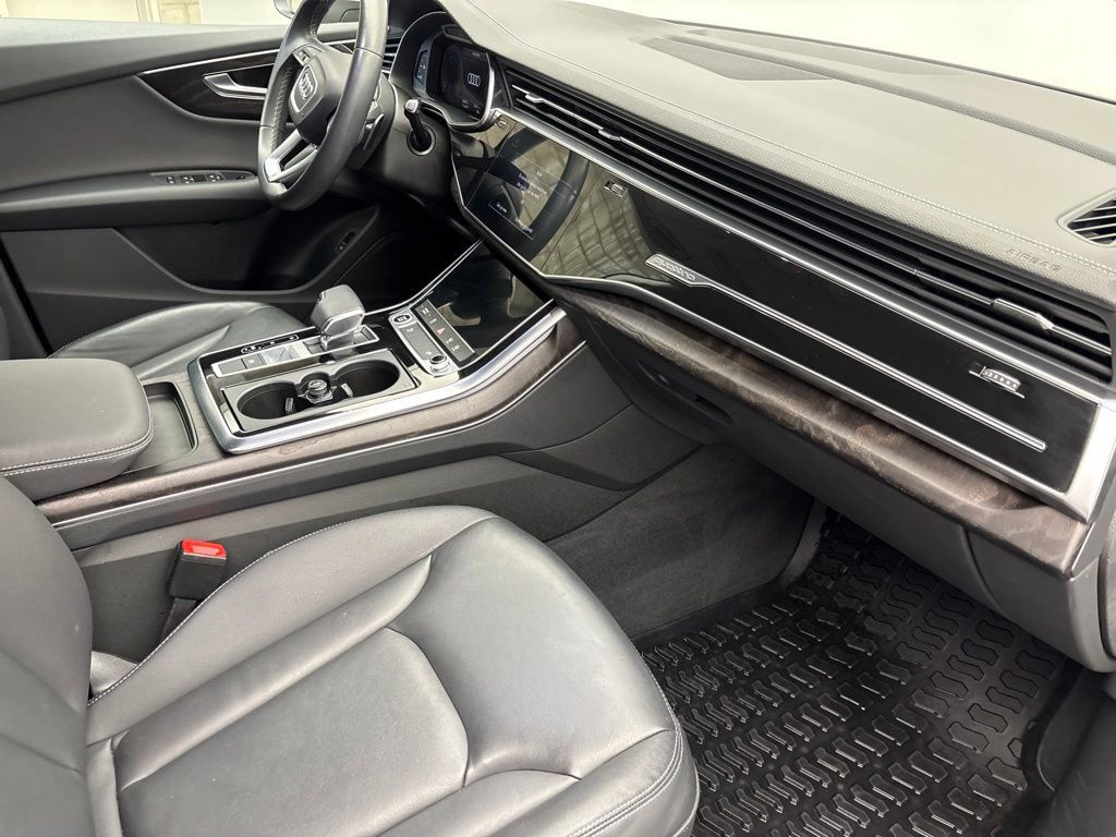 Certified 2023 Audi Q8 Premium AWD/4WD image 27