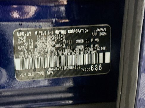 Used 2024 Mitsubishi Outlander SE image 12