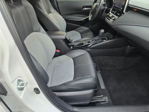 Used 2021 Toyota Corolla XSE image 12