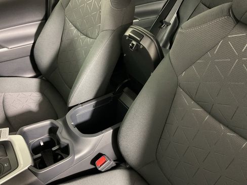 New 2025 Toyota RAV4 XLE image 30