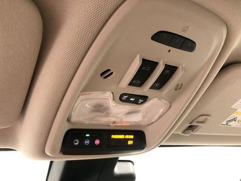 Used 2021 Buick Encore GX Essence w/ Experience Buick Package FWD image 26