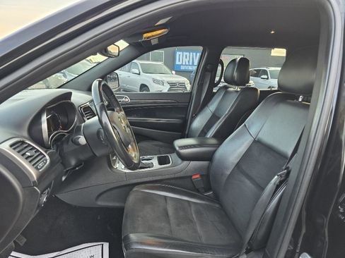 Used 2019 Jeep Grand Cherokee Altitude image 9