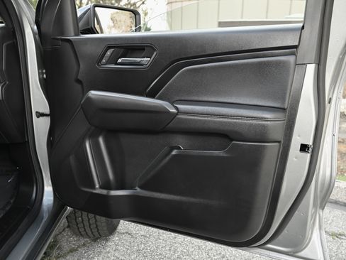 Used 2026 GMC Canyon Elevation image 40