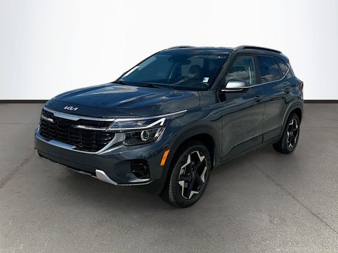 Used 2024 Kia Seltos EX AWD/4WD image 3