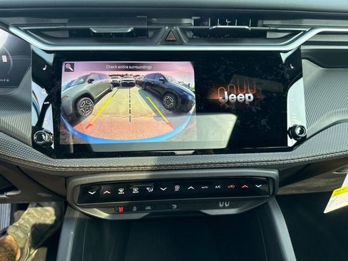 New 2026 Jeep Cherokee Overland AWD/4WD image 13