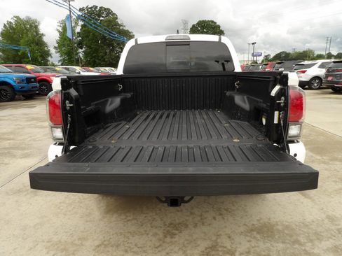 Used 2017 Toyota Tacoma TRD Pro image 34