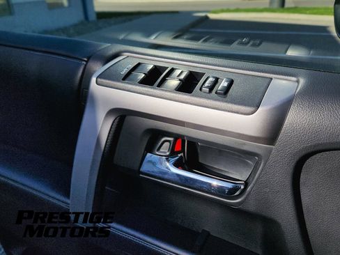 Used 2018 Toyota 4Runner Limited image 13