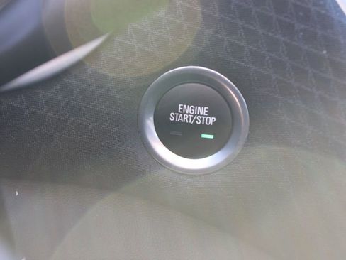 Used 2024 Chevrolet Malibu LT image 36