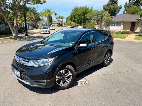 Used 2017 Honda CR-V LX image 2