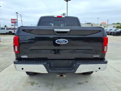 Used 2019 Ford F150 Lariat w/ Equipment Group 502A Luxury AWD/4WD image 4
