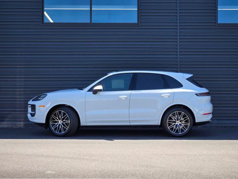 New 2026 Porsche Cayenne AWD/4WD image 2