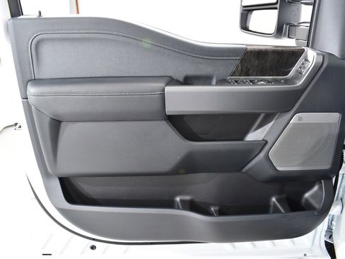 New 2026 Ford F350 Lariat w/ Black Appearance Package image 27