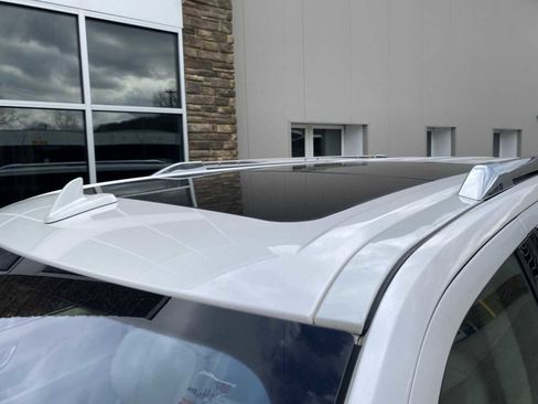 Used 2018 Lincoln Navigator L Reserve w/ Technology Package image 5