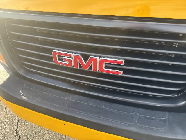 Used 2023 GMC Savana 3500 Extended w/ Power Convenience Package RWD image 23