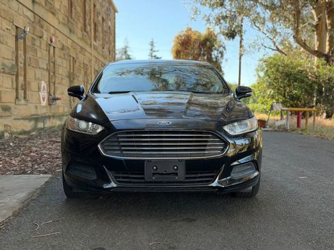 Used 2014 Ford Fusion SE FWD image 31