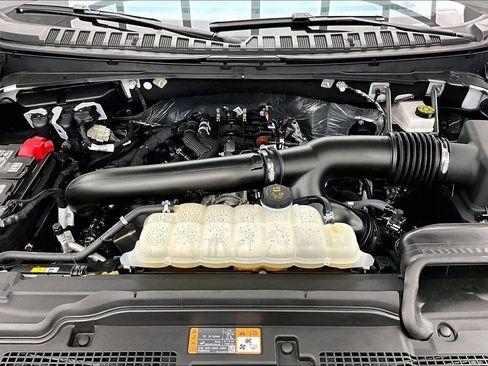 Certified 2025 Ford Expedition Active AWD/4WD image 10