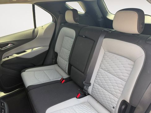 Used 2018 Chevrolet Equinox LS FWD image 13