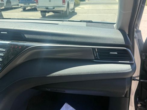 Used 2019 Toyota Camry XSE FWD image 29