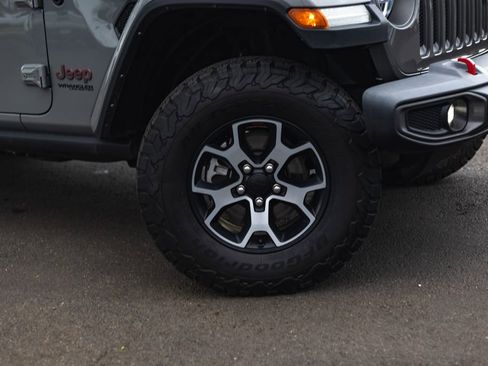 Used 2022 Jeep Wrangler Unlimited Rubicon w/ LED Lighting Group image 3