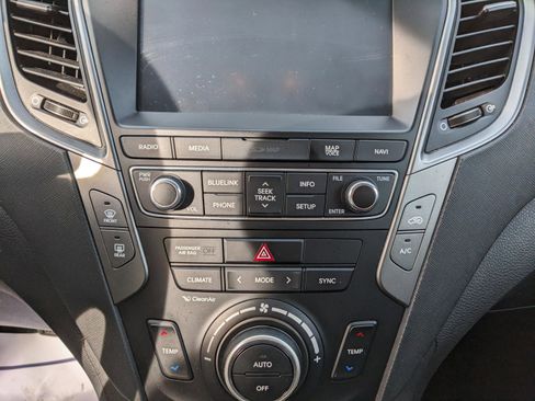 Used 2018 Hyundai Santa Fe Sport image 27