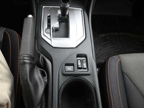 Used 2021 Subaru Crosstrek 2.0i Premium w/ Moonroof Package image 25