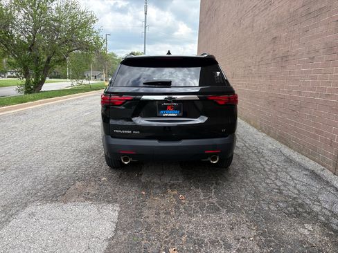 Used 2023 Chevrolet Traverse LT image 4