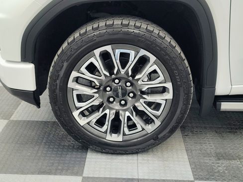 Used 2024 GMC Sierra 1500 Denali Ultimate image 19