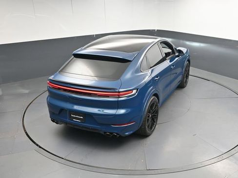 New 2025 Porsche Cayenne S image 38