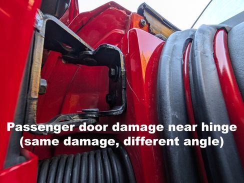 Used 2004 Chevrolet Corvette Convertible w/ Preferred Equipment Group image 32